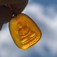 bap1186_burmese_amber_carving