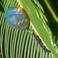 bap1208_blue__green_amber_pendant