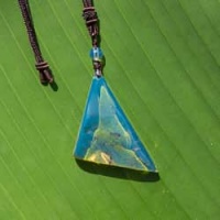 electric_blue_pendant_form_los_cacaos