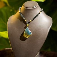 genuine_dominican_amber_pendant