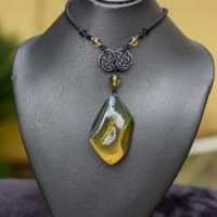 genuine_gold_green_amber_pendant_2112179531