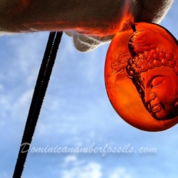 BAP1183 Red Burmese Amber Carving 7