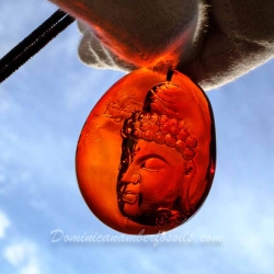 BAP1183 Red Burmese Amber Carving 8
