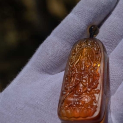 BAP1184 Burmese Amber Carving 11