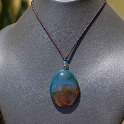BAP1185 Ocean Blue Amber Pendant