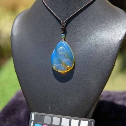 BAP1207 Dominican Electric Blue Amber Pendant
